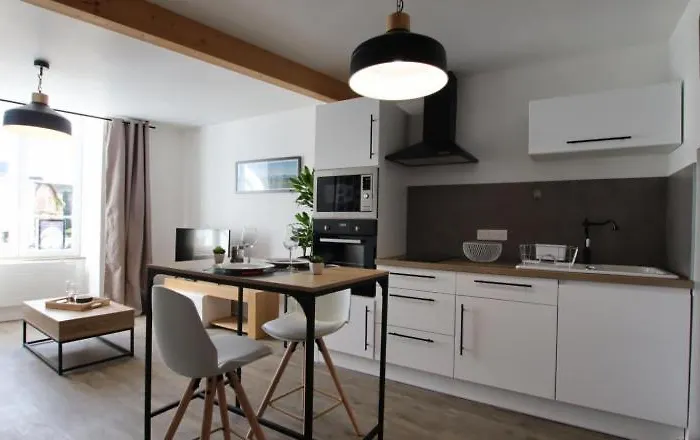 Le Saint Pierre Quartier Historique D'oloron Sainte Marie *