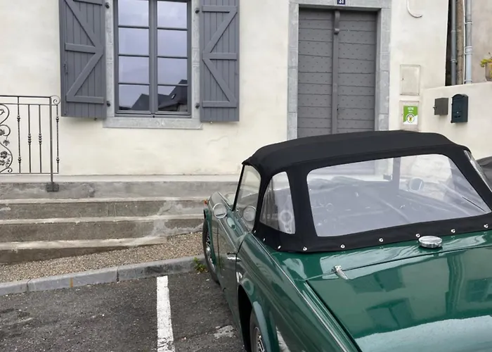 Le Saint Pierre Quartier Historique D'oloron Sainte Marie